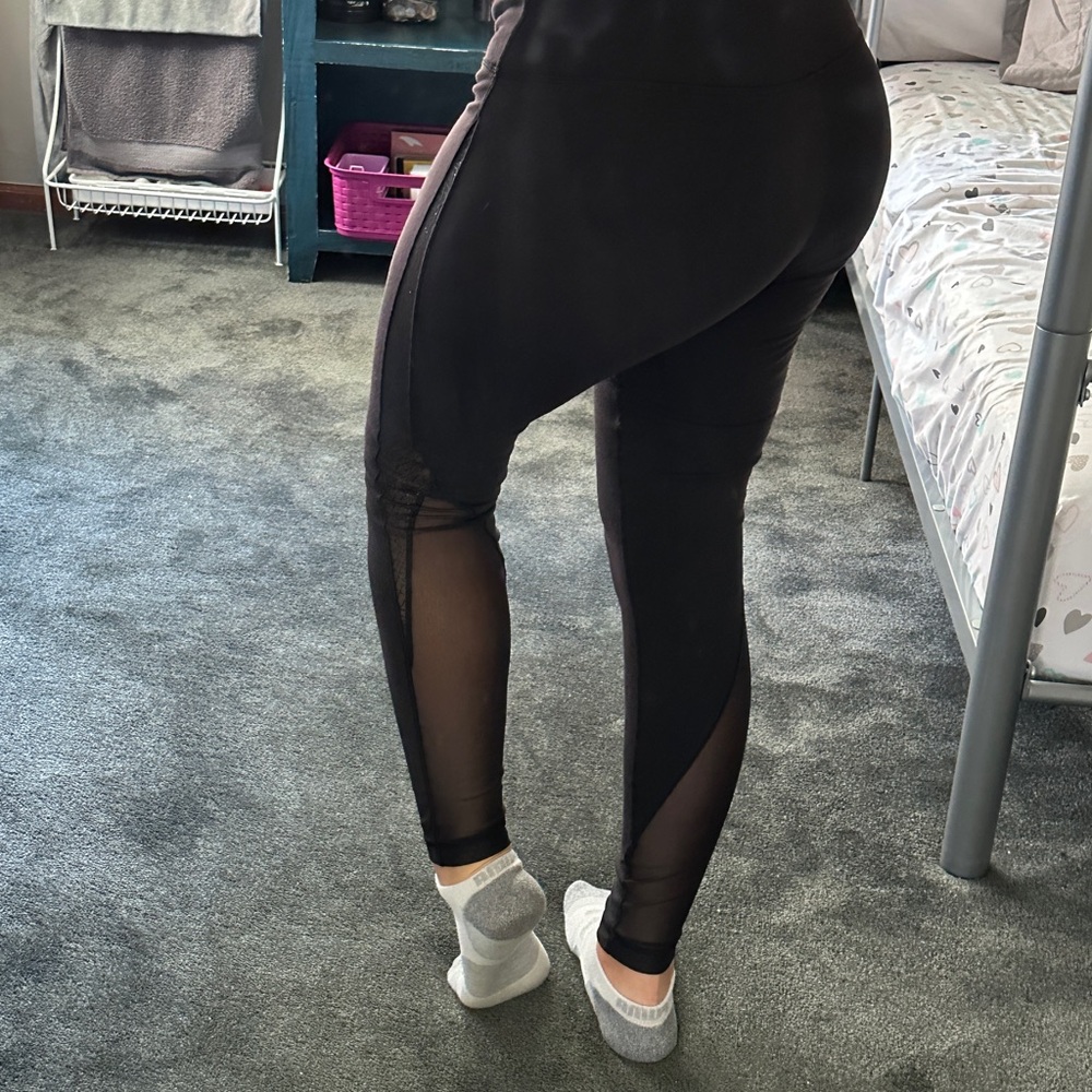 Lulu sheer sided, net tights